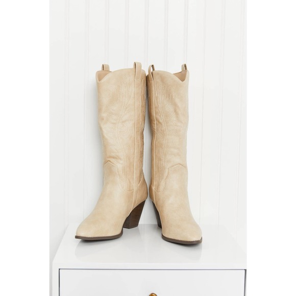 Qupid Westward Embroidered Pointed-Toe Cowboy Boots - Picture 4 of 6